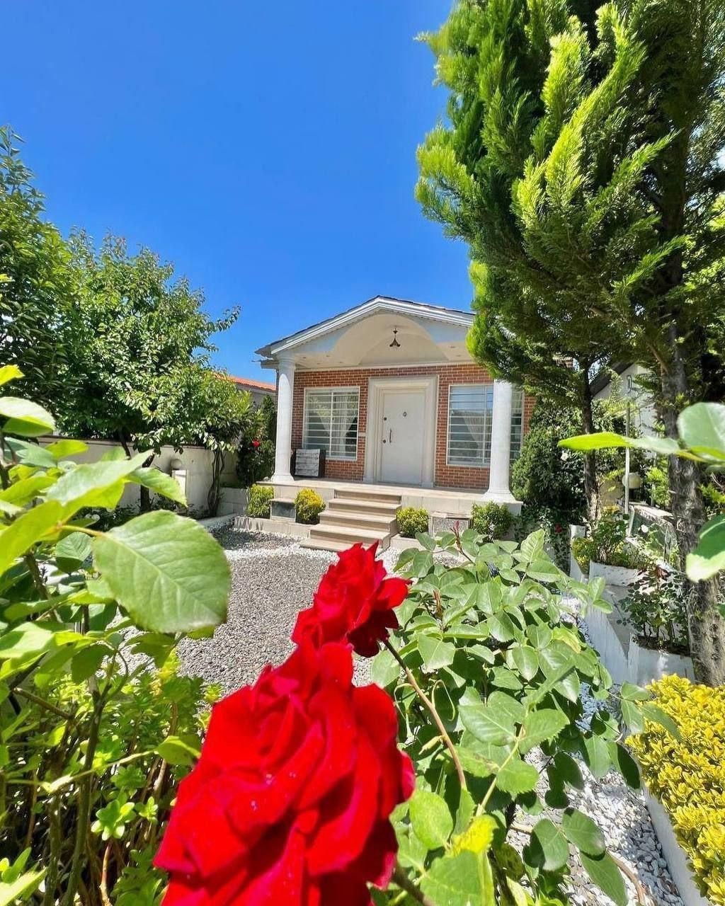 باغچه ویلا فول فرنیش /سندتکبرگ/شهرکی با نگهبانی|فروش خانه و ویلا|نشتارود, |دیوار