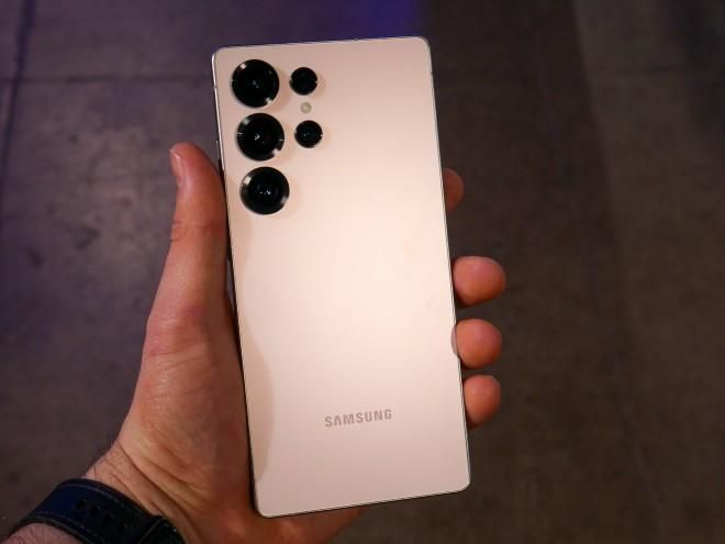 چکی خرید کن تا سقف۲۵۰میلیون|موبایل|یاسوج, |دیوار