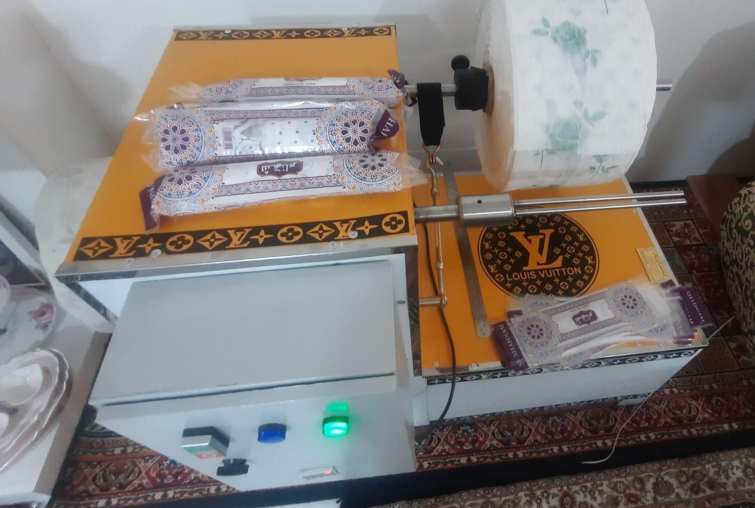 دستگاه رول کن / سفره یکبار مصرف|کافیشاپ و رستوران|نیشابور, شهرک فیروزه|دیوار