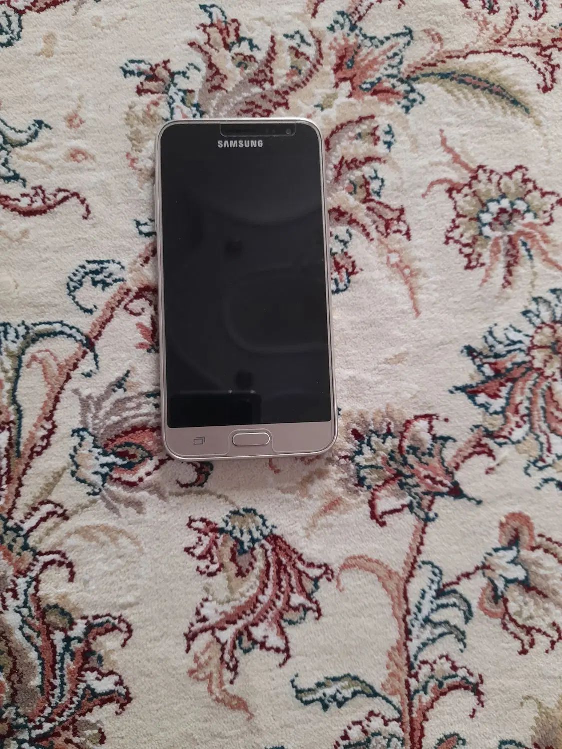 سامسونگ Galaxy J3 (2016) با حافظهٔ ۸ گیگابایت|موبایل|تهران, والفجر (افسریه)|دیوار