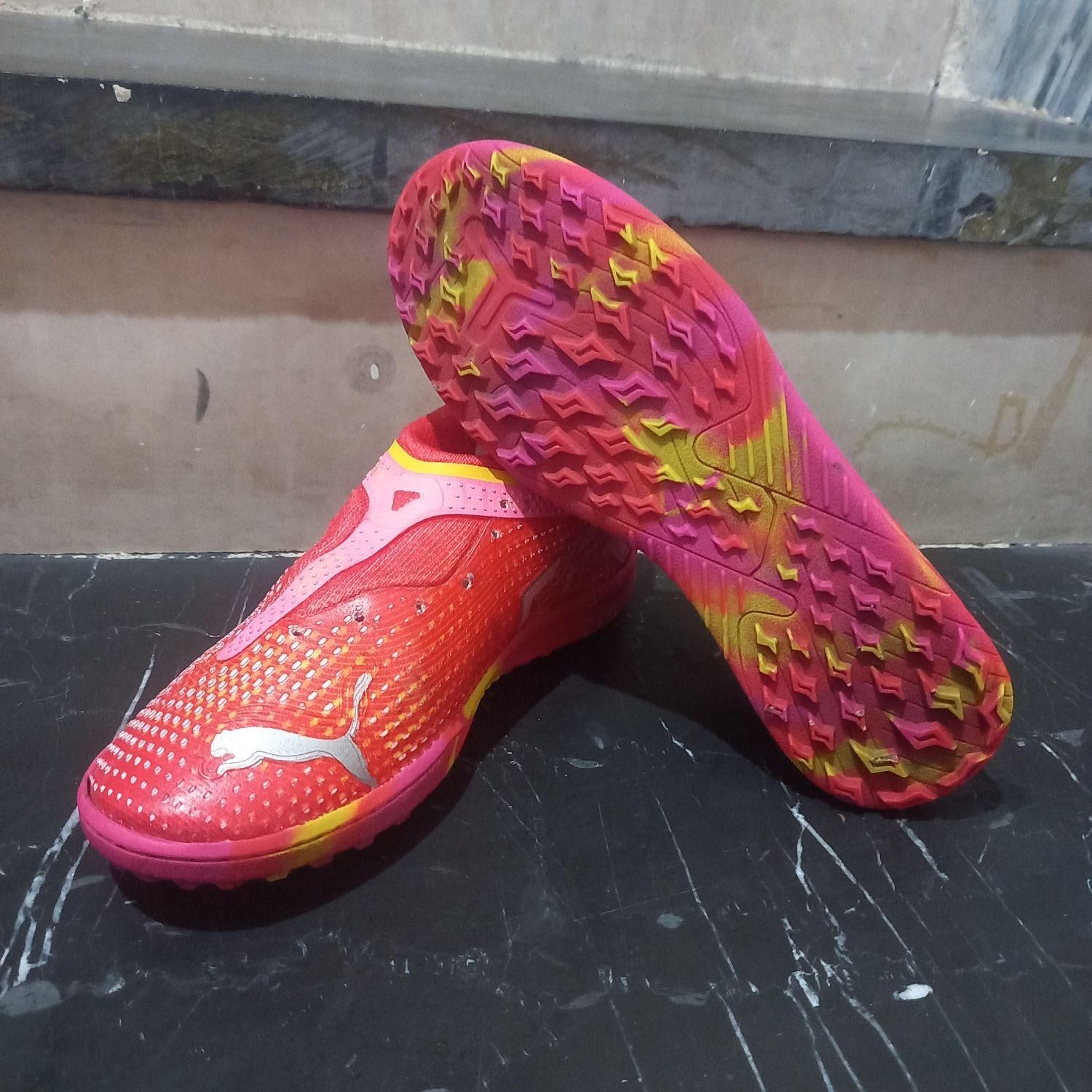 کفش فوتبال 42 و کشتی 43|کیف، کفش، کمربند|کرمانشاه, |دیوار