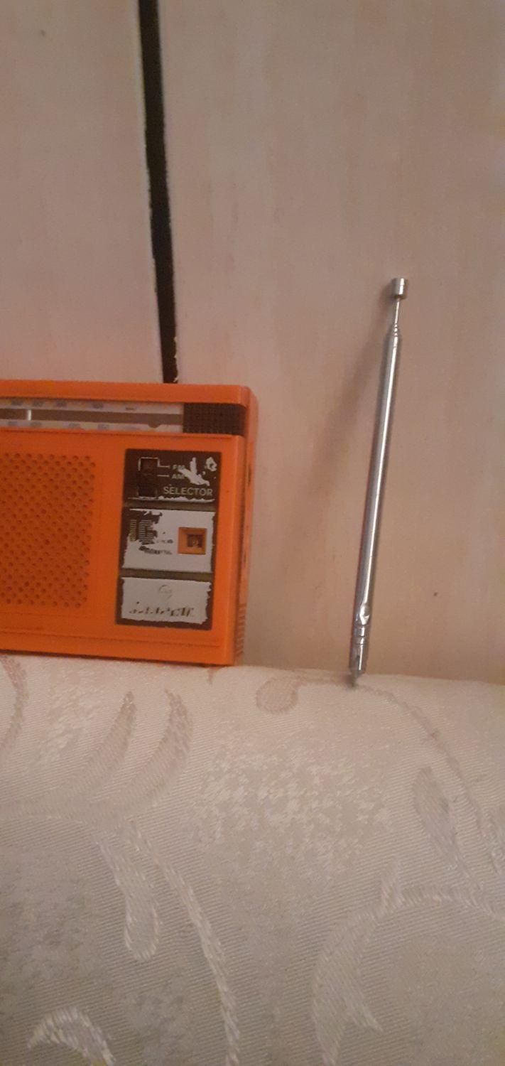 رادیو کلکسیونی|کلکسیون اشیاء عتیقه|اندیمشک, |دیوار