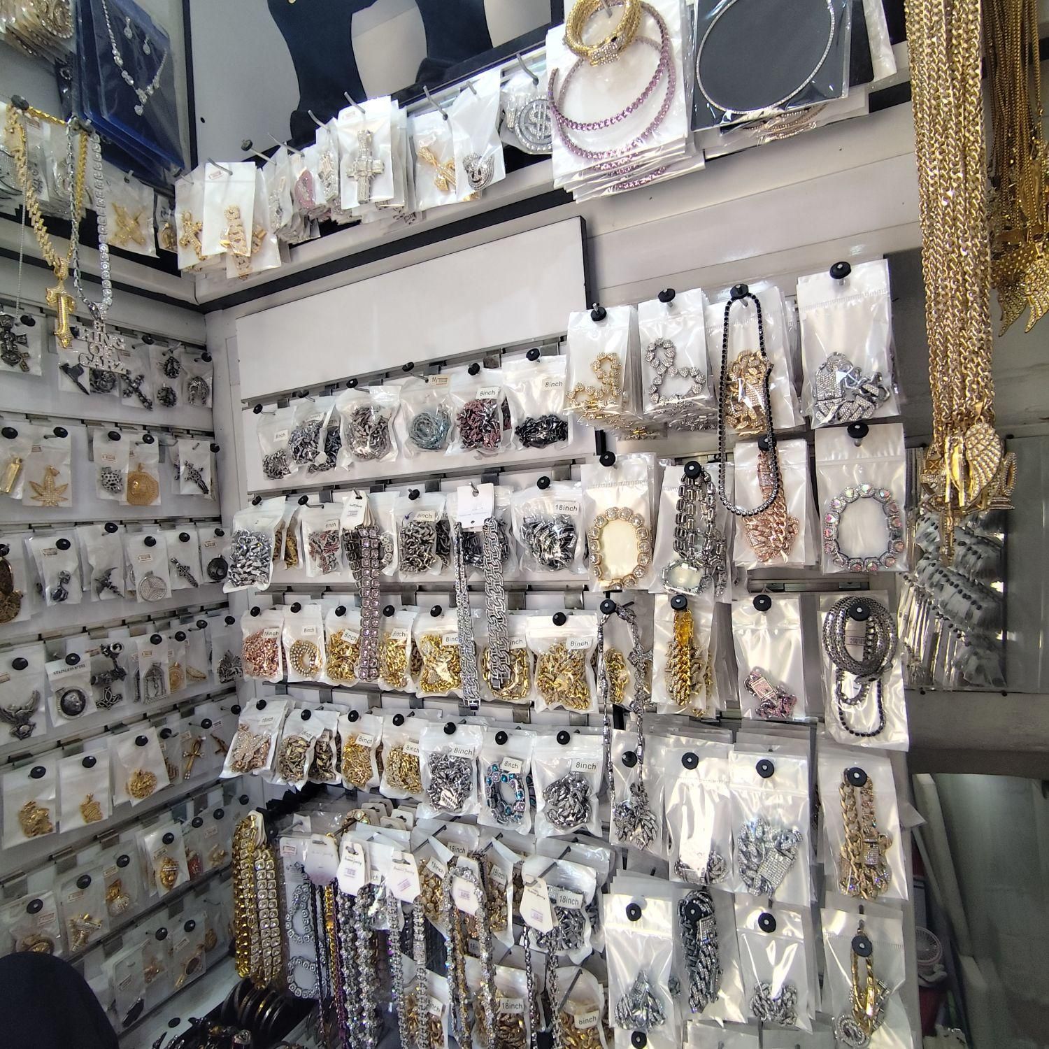 بدلیجات عمده|بدلیجات|اصفهان, نقش جهان|دیوار