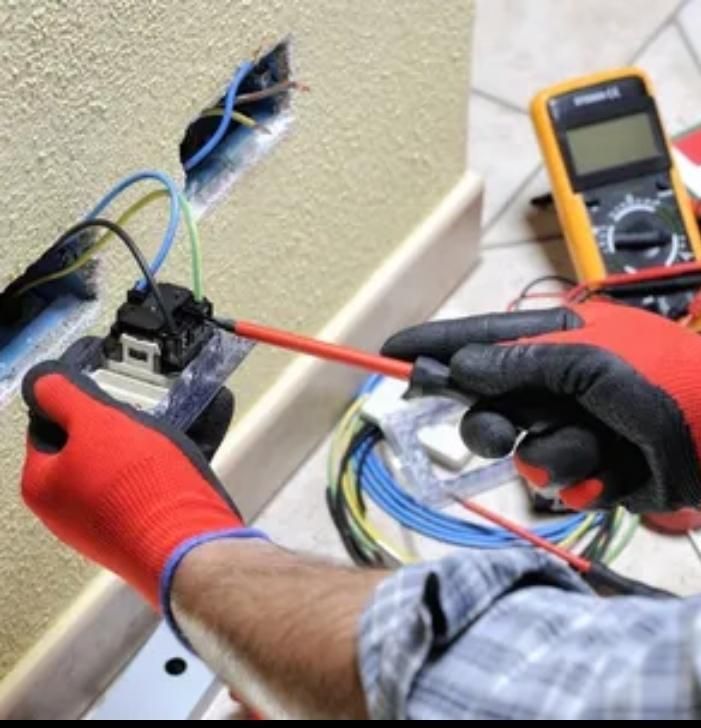 اجرای برق‌کاری ساختمان از صفر تا صد|خدمات پیشه و مهارت|ارومیه, |دیوار