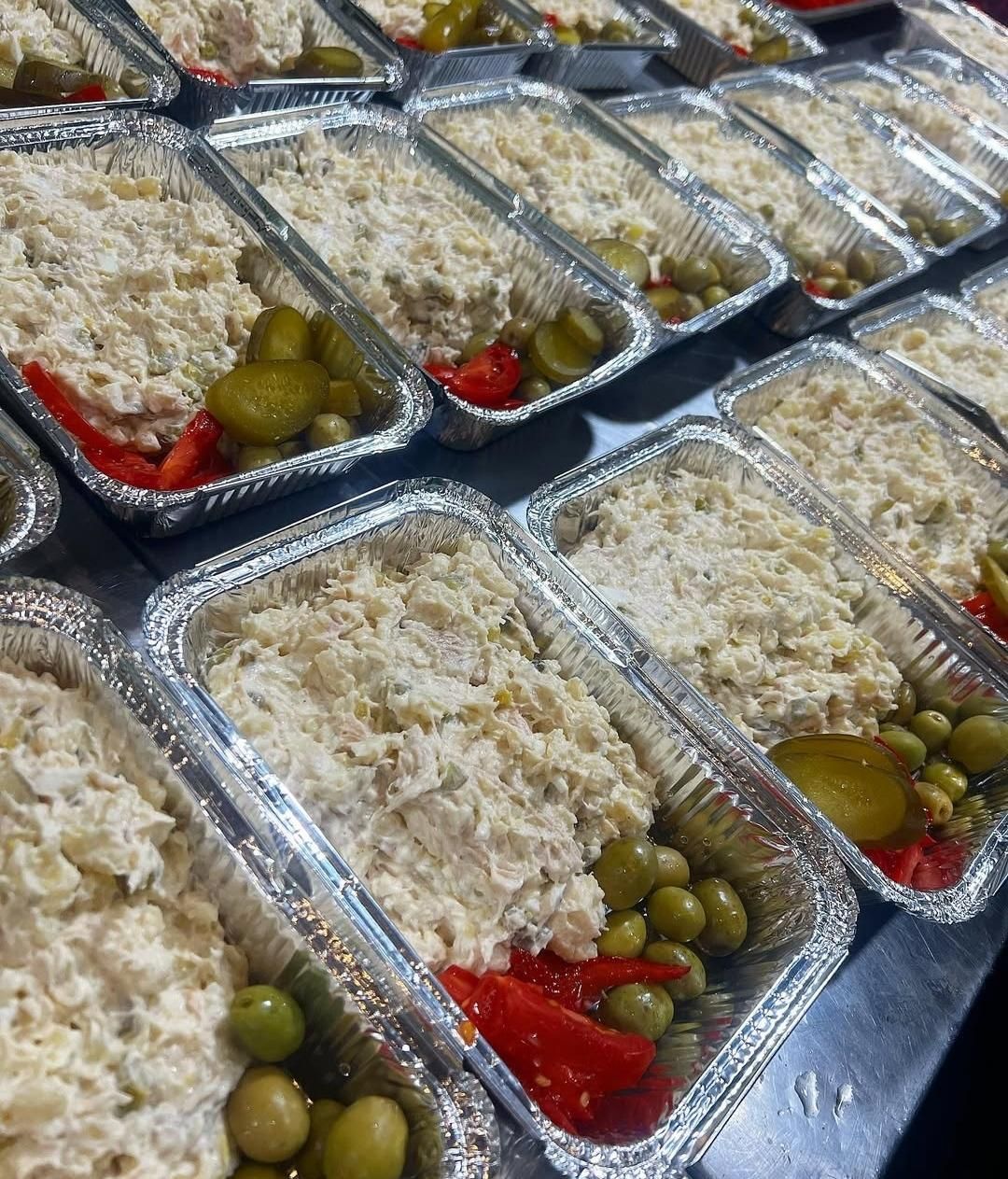 تهیه غذای شرکتی پرسنلی با منوی متنوع|خدمات پذیرایی، مراسم|اراک, |دیوار