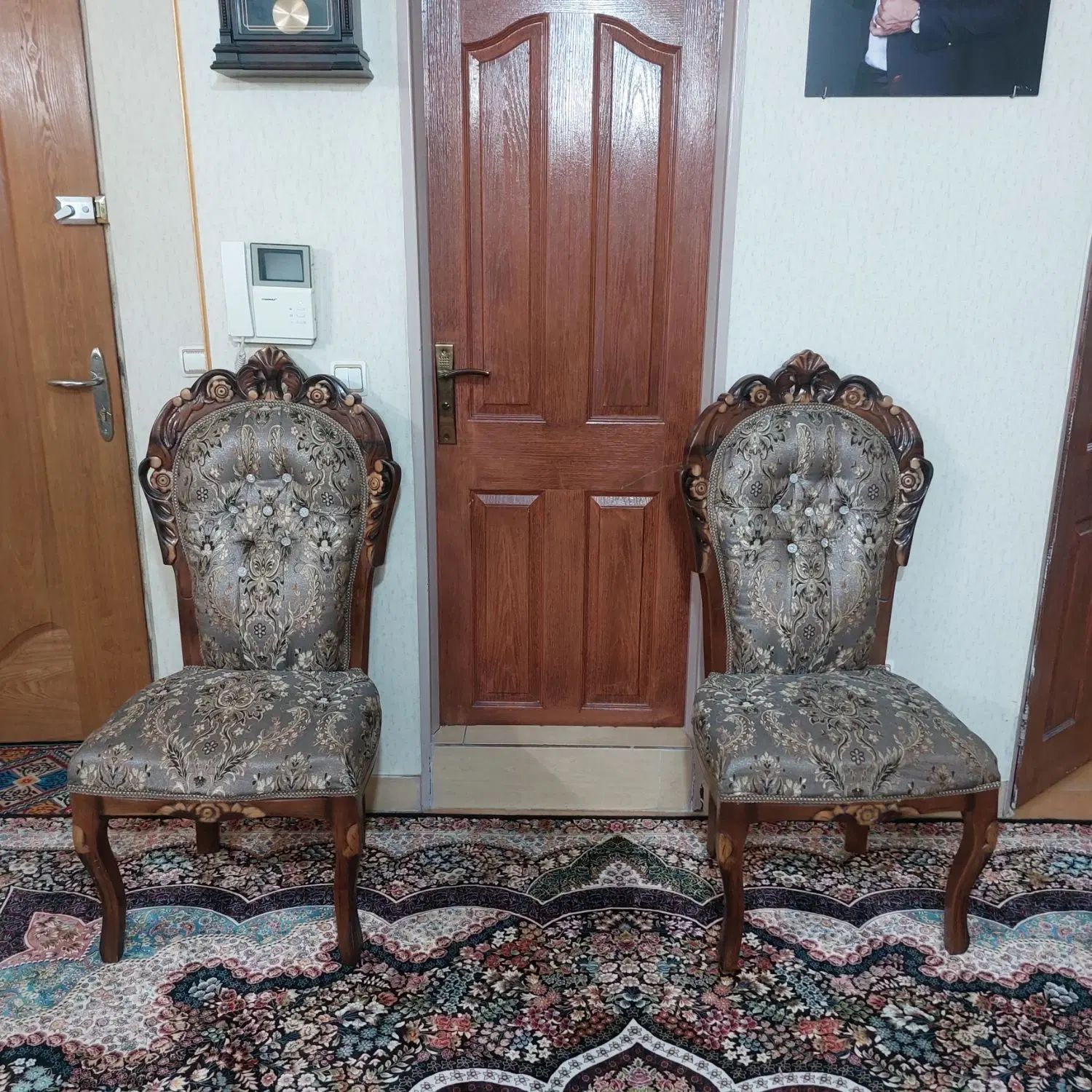 مبل ۹نفره کارکرده     ۱۵۰۰۰۰۰۰|مبلمان خانگی و میز عسلی|تهران, سنگلج (شاپور)|دیوار