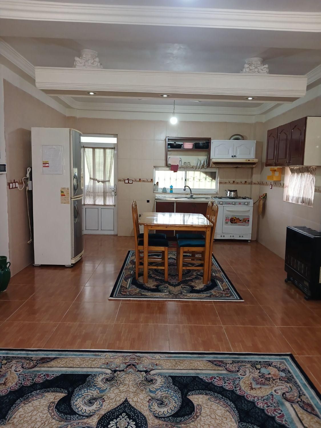 اجاره شبانه ویلا|اجارهٔ کوتاه‌مدت ویلا و باغ|تنکابن, |دیوار