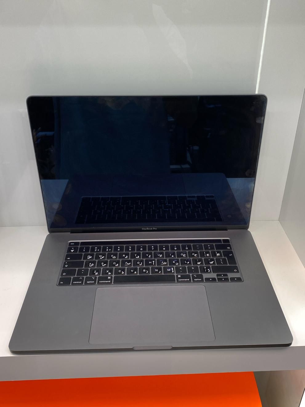MacBook Pro ۱ترابایت|رایانه همراه|اصفهان, مفتح|دیوار