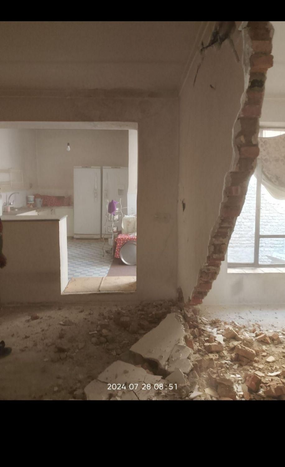 وانت نیسان کمپرسی حمل نخاله  شن و ماسه پوکه معدنی|خدمات حمل و نقل|ارومیه, |دیوار