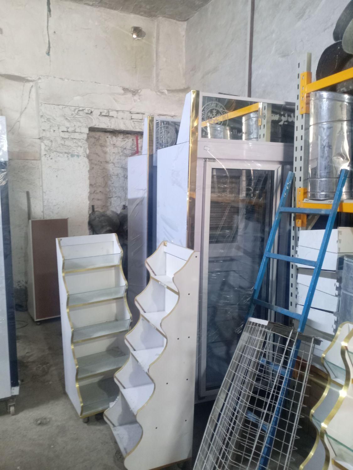 فروش دوعدد یخچال دو درب و 3 درب نو|فروشگاه و مغازه|مشهد, نوید|دیوار