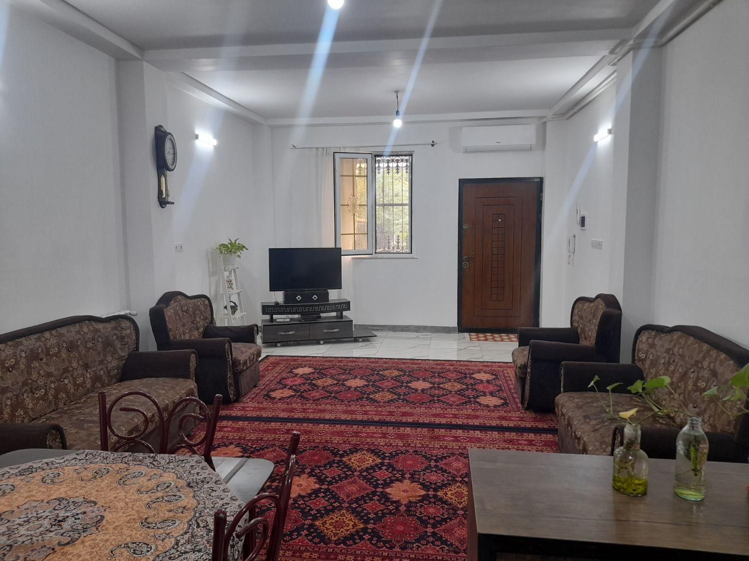 اجاره سوئیت شیک وتمیز دوخواب حیاط دار|اجارهٔ کوتاهمدت آپارتمان و سوئیت|املش, |دیوار