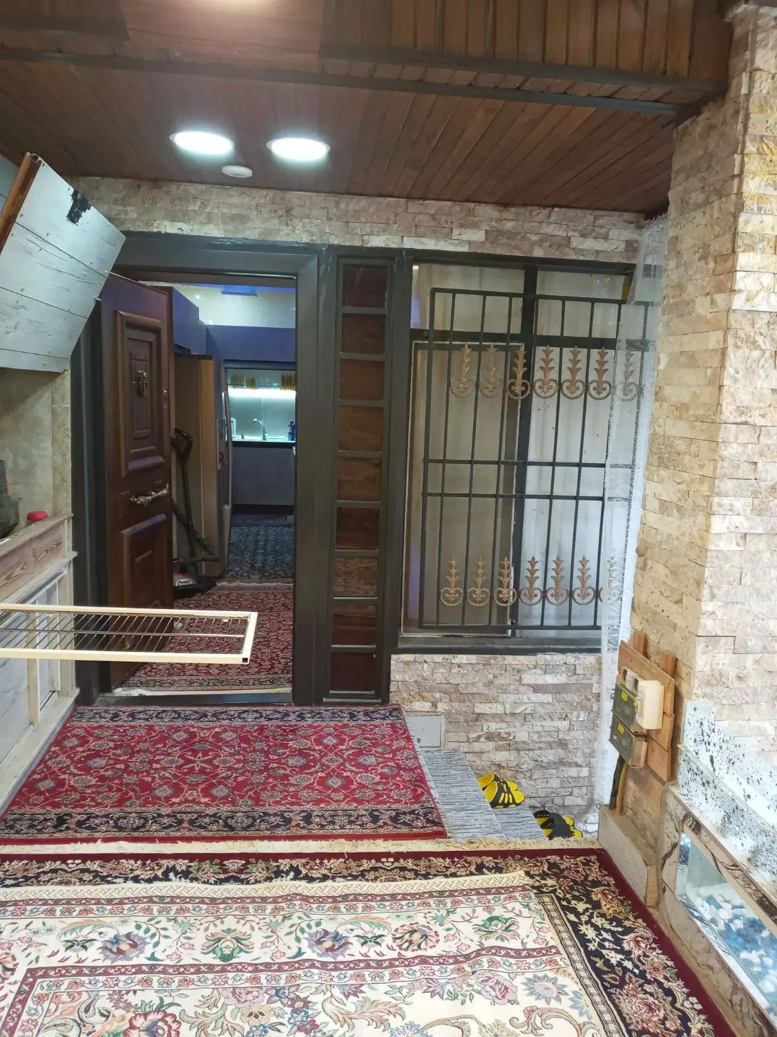 ویلایی نوساز شیک|اجارهٔ کوتاه‌مدت آپارتمان و سوئیت|کرج, شهرک بهارستان|دیوار
