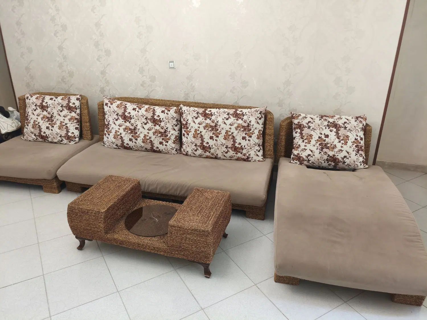 مبل نیم ست با میز وسط|مبلمان خانگی و میز عسلی|کرج, ساماندهی|دیوار