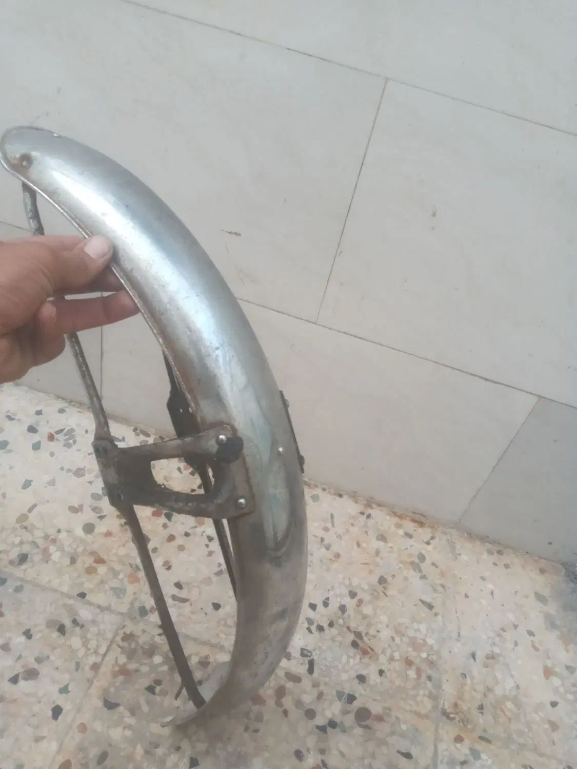 مقداری وسایل موتور قدیمی هستن توپرهندیجان|حراج|هندیجان, |دیوار