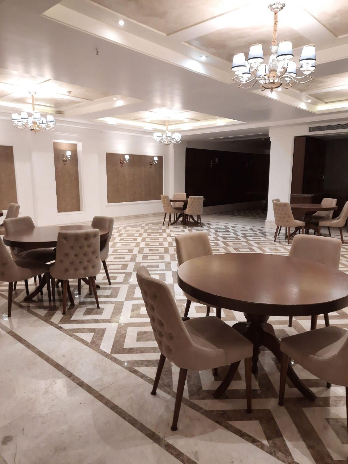 دروس احتشامیه ۲۰۰ متر سه خوابه مشاعات ابی فعال