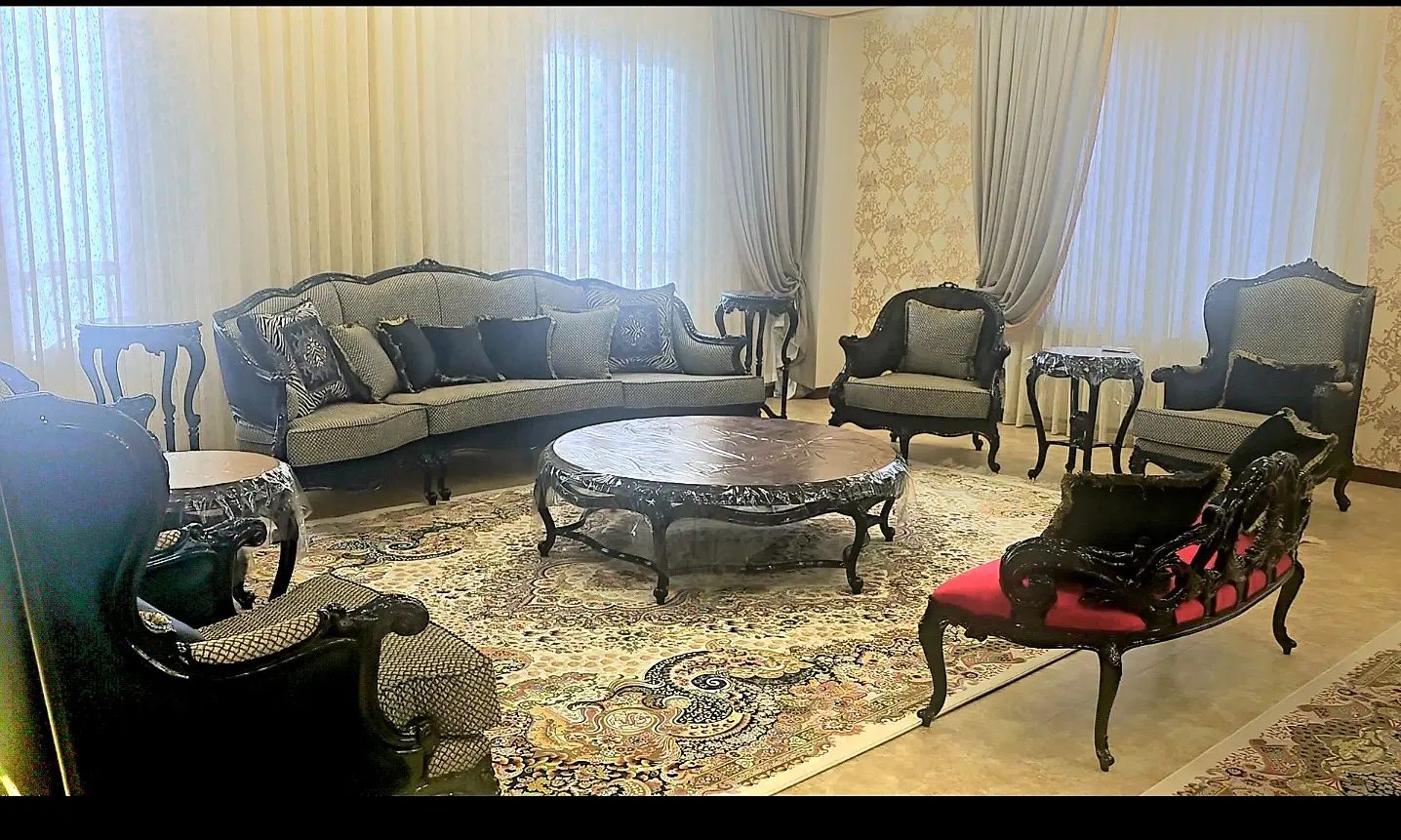 ست مبلمان ۱۰ نفره  به‌همراه غذا خوری ۱۲ نفر|مبلمان خانگی و میز عسلی|تهران, پونک|دیوار