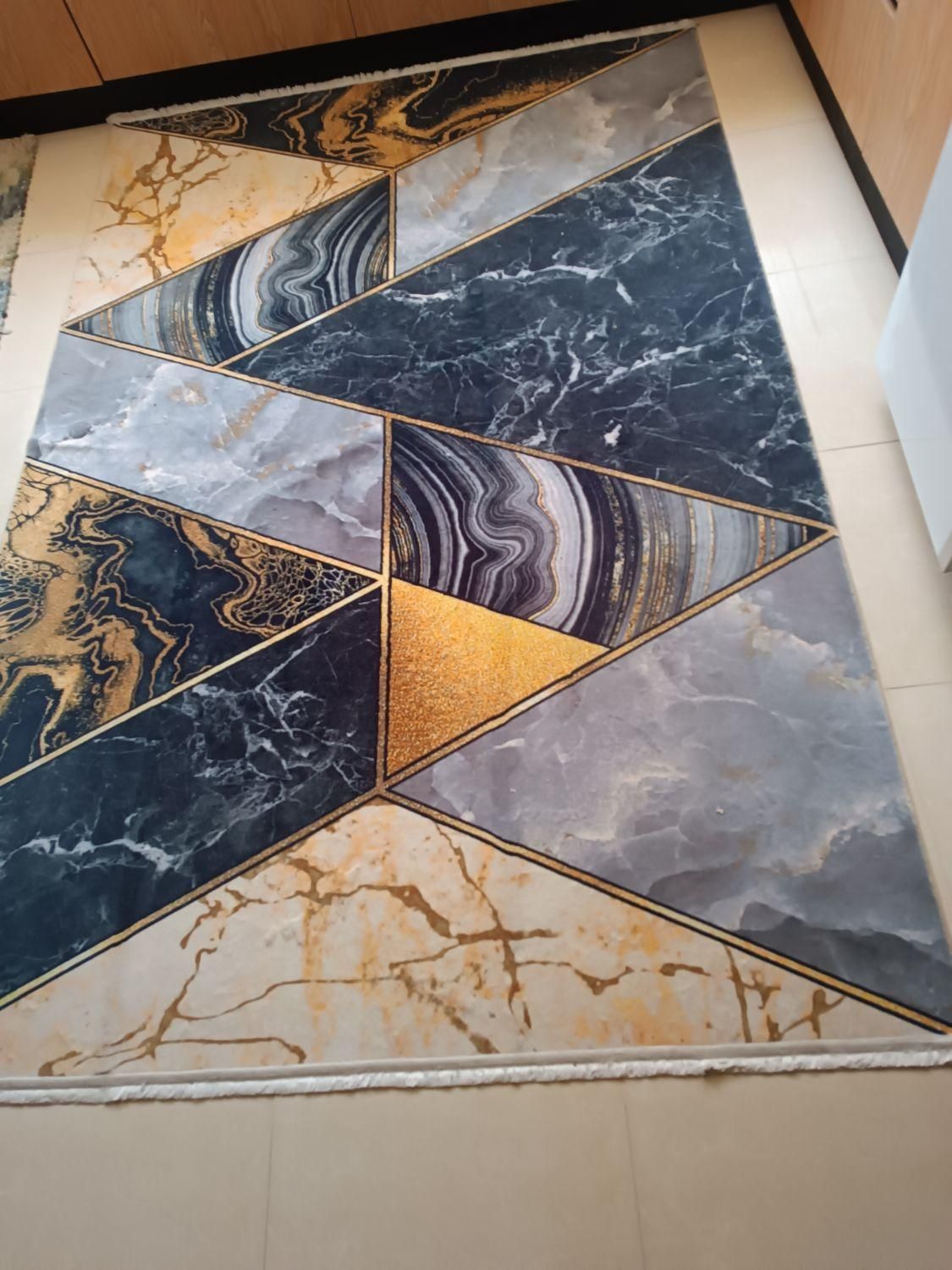 فرش 6متری کلاسیک و فرش پادری ضخیم|فرش|تهران, خانی آباد نو جنوبی|دیوار