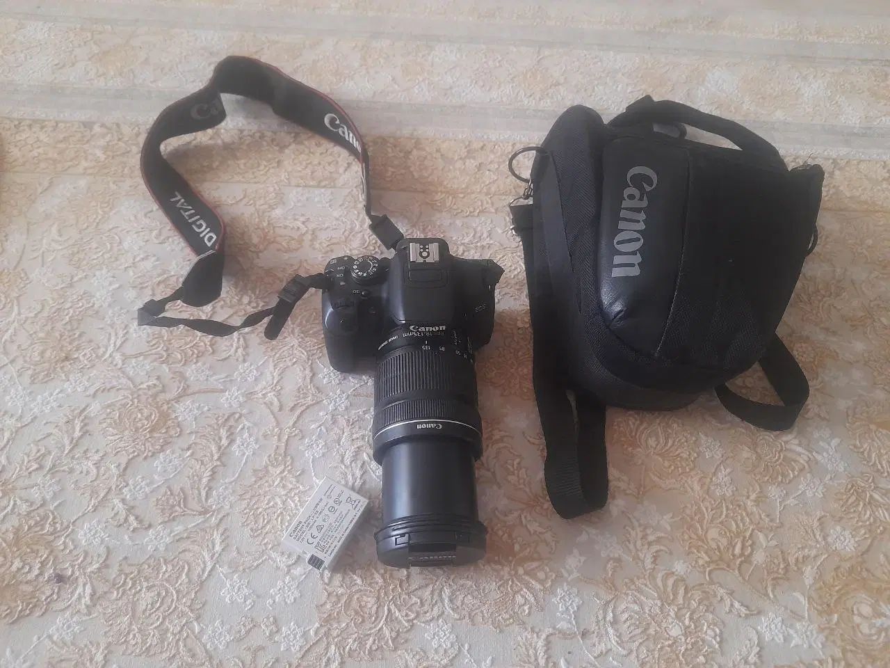 دوربین عکاسی canon 700 d|دوربین عکاسی و فیلم‌برداری|مشهد, نرگس (شهرک غرب)|دیوار