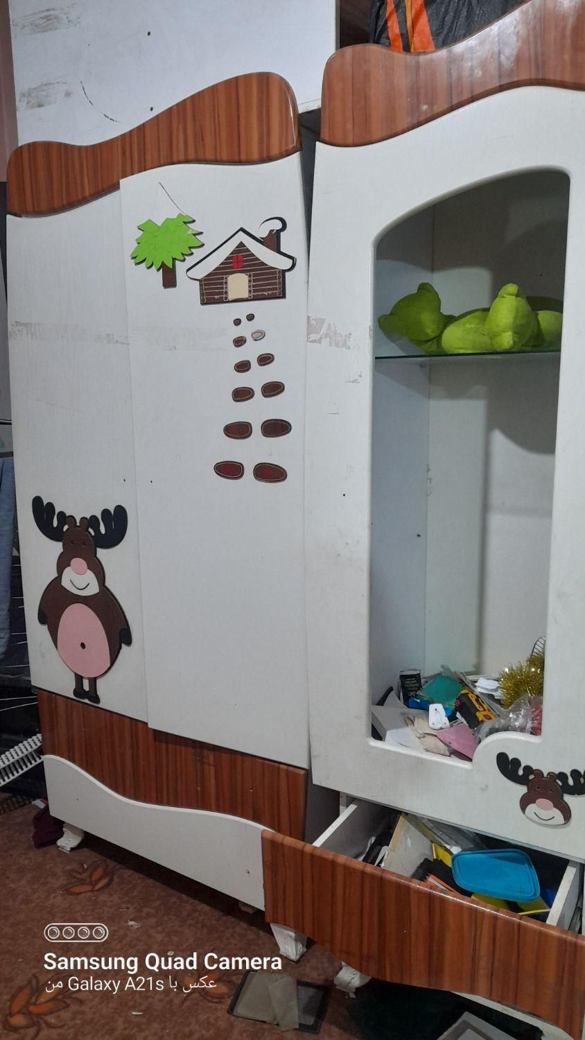 سرویس تخت کودک و نوجوان شامل تخت،ویترین و کمد لباس|تخت و سرویس خواب|زنجان, |دیوار