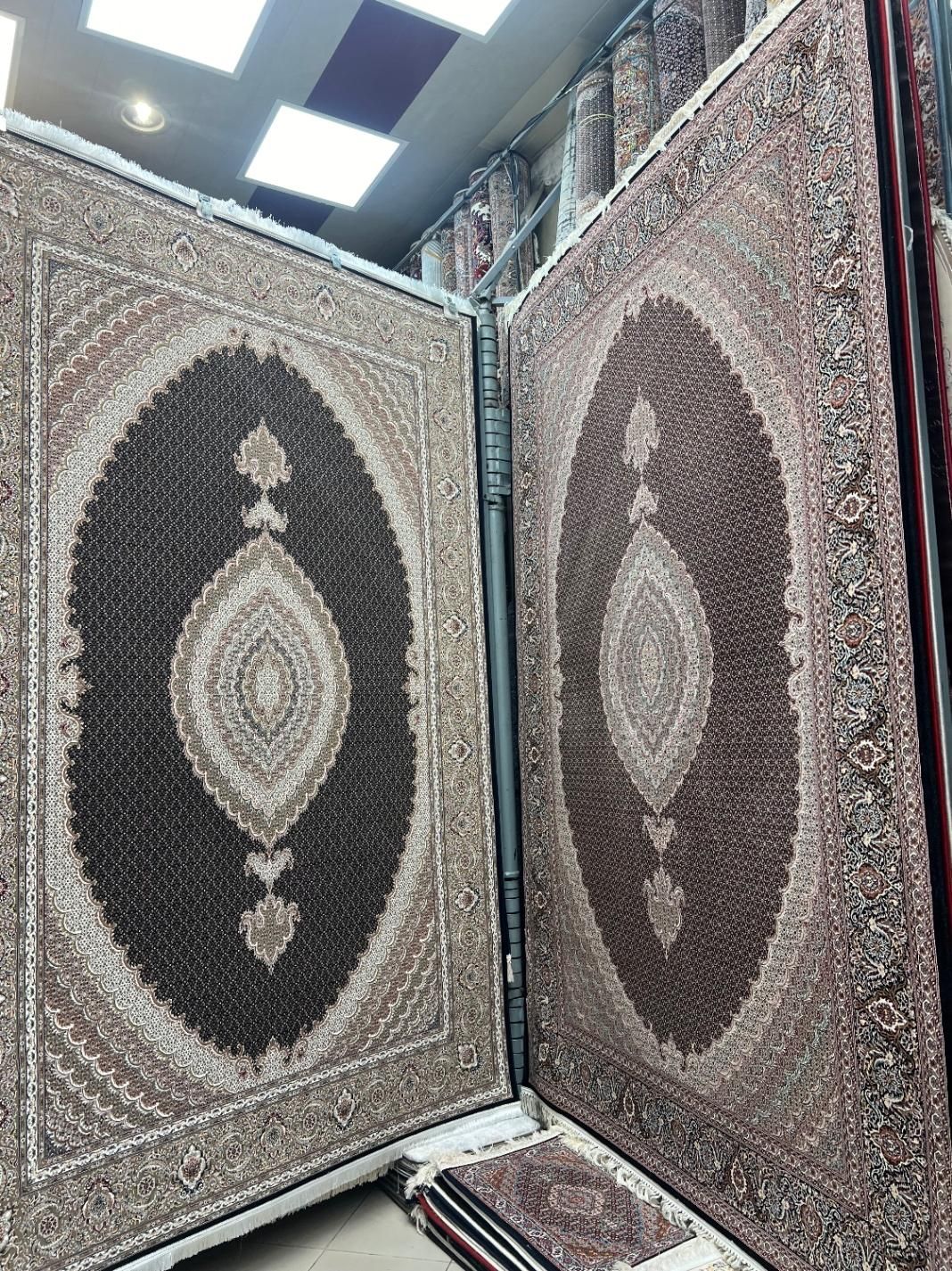 فرش نادر مرکز تخصصی فرش ماهی در ایران|فرش|تبریز, |دیوار