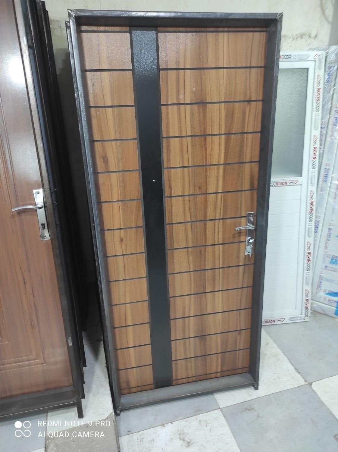 درب چوبی با چارچوب|مصالح و تجهیزات ساختمان|کرمان, |دیوار