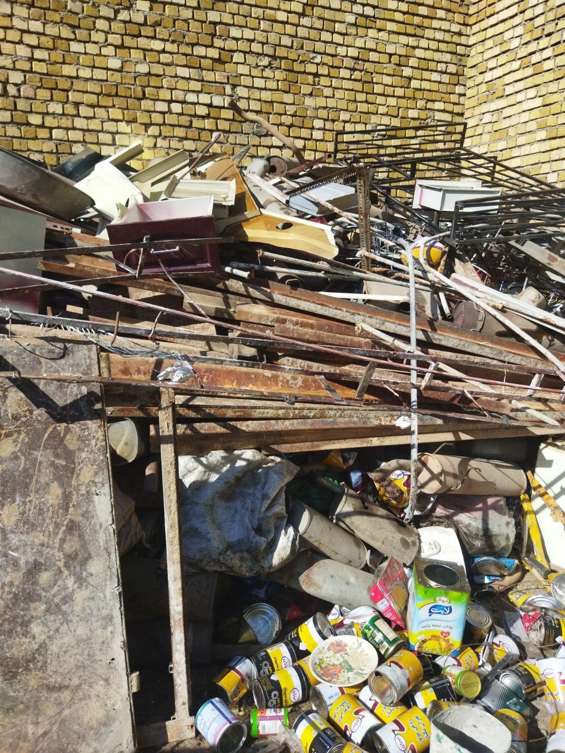 ضایعاتی بزرگ شهرخریدآهن مس شیرآلات آلومینیوم وکاغذ|عمدهفروشی|بروجرد, |دیوار