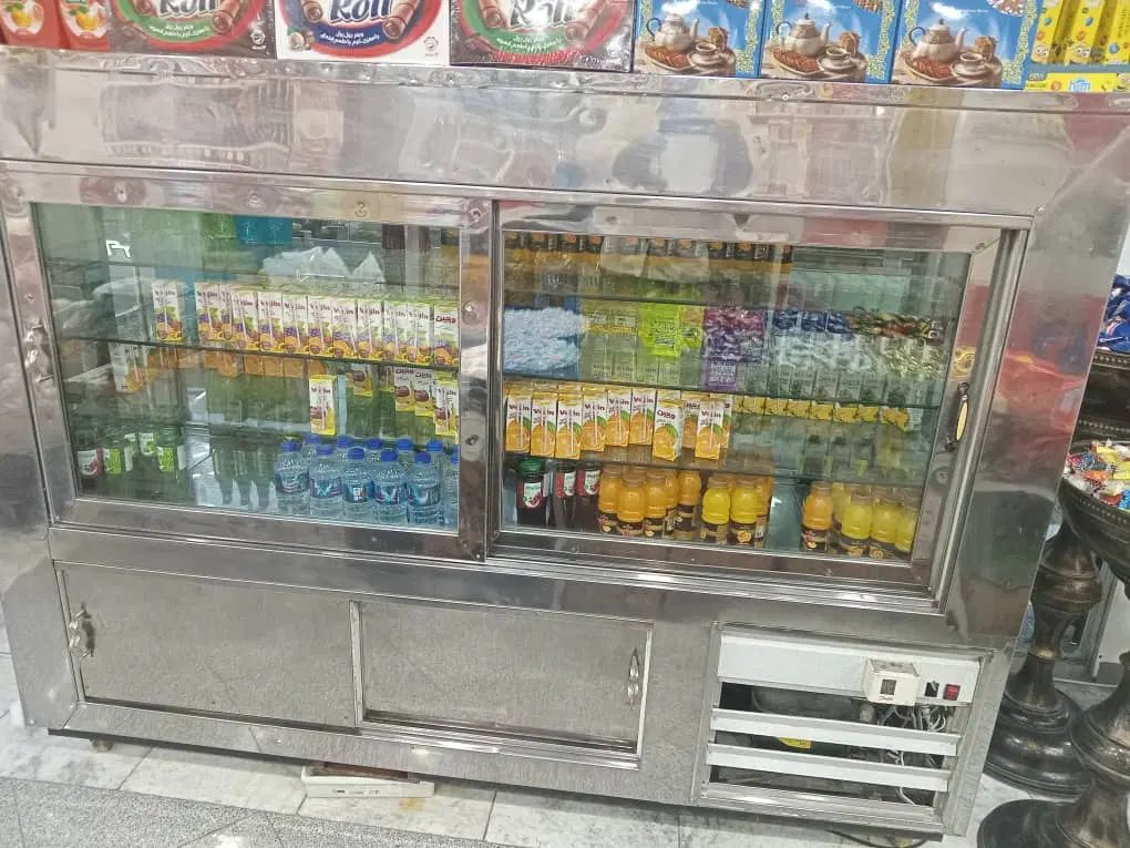ویترین و یخچال تمام استیل|فروشگاه و مغازه|کرج, اصفهانی‌ها|دیوار
