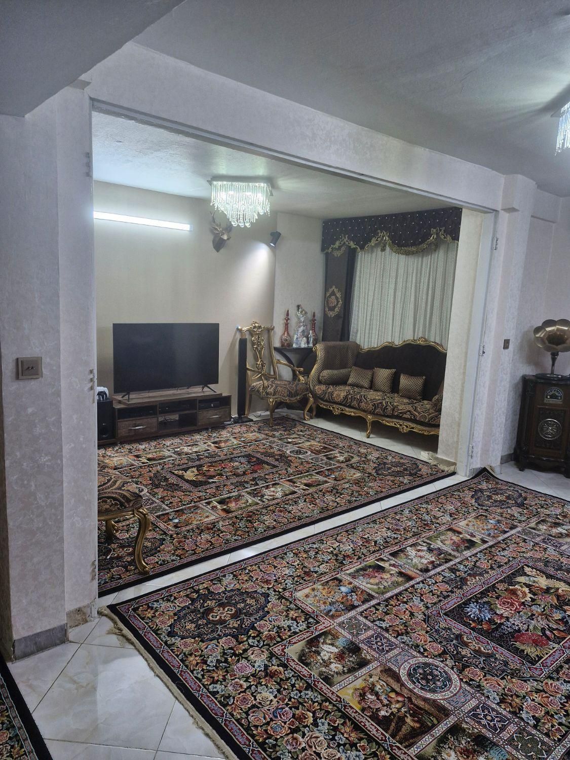 فروش آپارتمان ۷۰ متری ۱ خوابه طبقه ۲ در تاکسیرانی|فروش آپارتمان|تهران, تاکسیرانی|دیوار