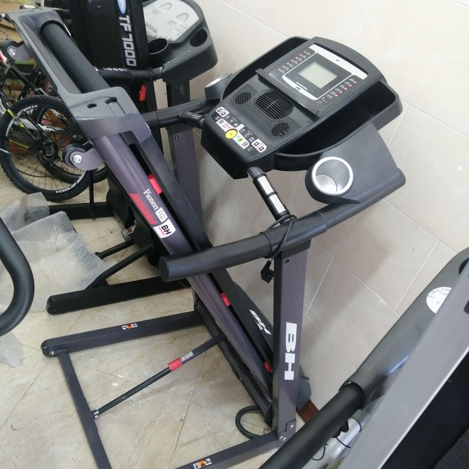تردمیل استوکBH اسپانیا/شیب برقی/تحمل130kg|تجهیزات ورزشی|بوکان, |دیوار