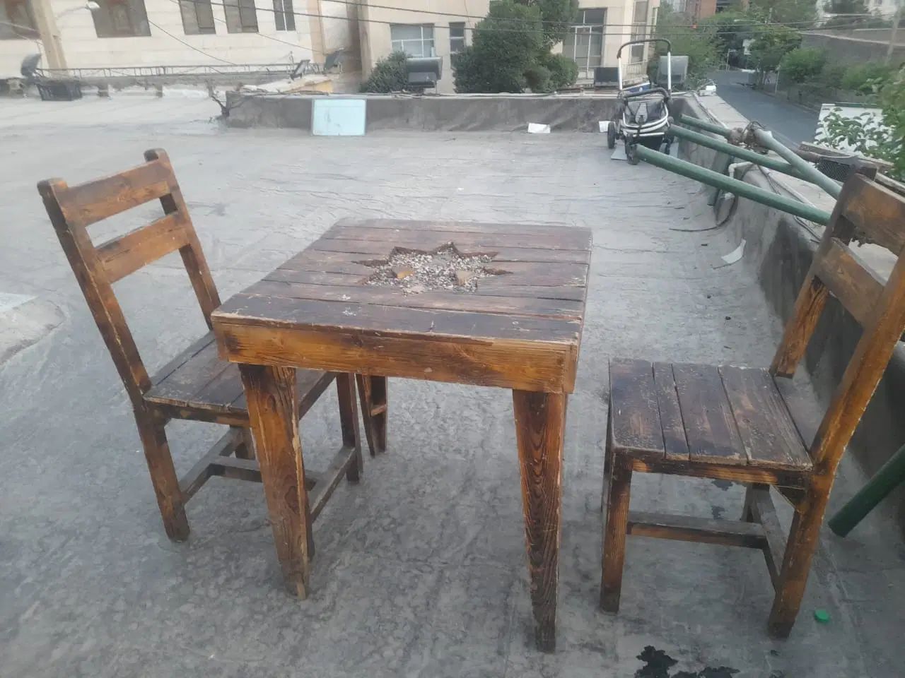 تعدادی میزوصندلی سنتی چوبی|کافی‌شاپ و رستوران|تهران, شهرآرا|دیوار