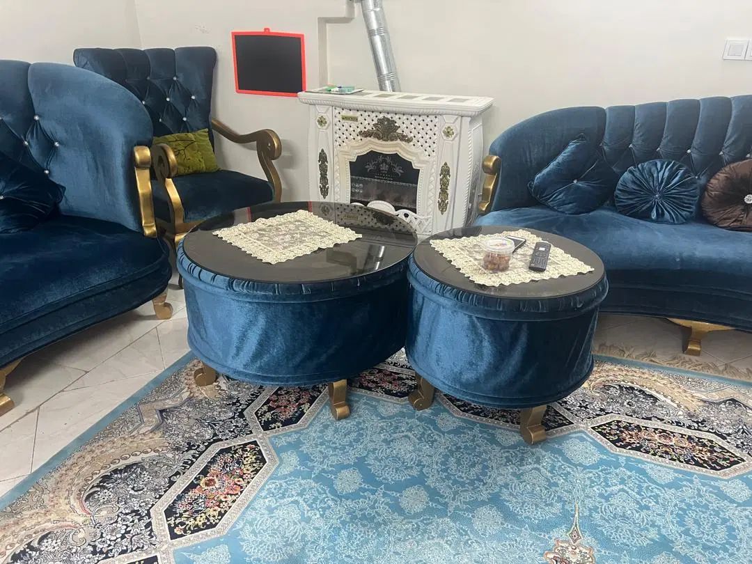 سرویس مبل کلاسیک راحتی  با میز نهار خوری ست|مبلمان خانگی و میز عسلی|تهران, شوش (باغ آذری)|دیوار