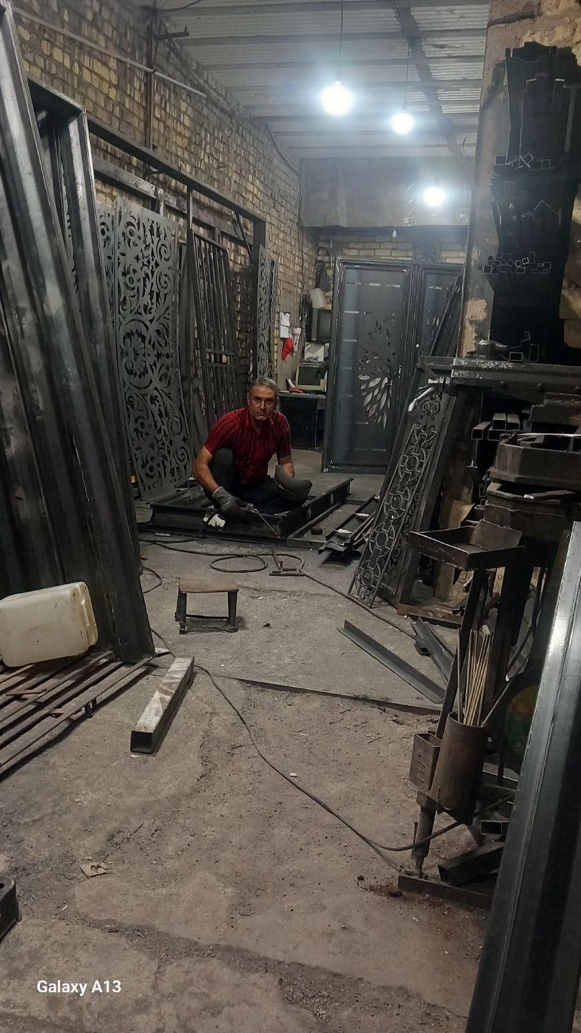 جوشکار جوشکاری سیار آهنگری تمام نقاط قم|خدمات پیشه و مهارت|قم, شهرک فاطمیه|دیوار