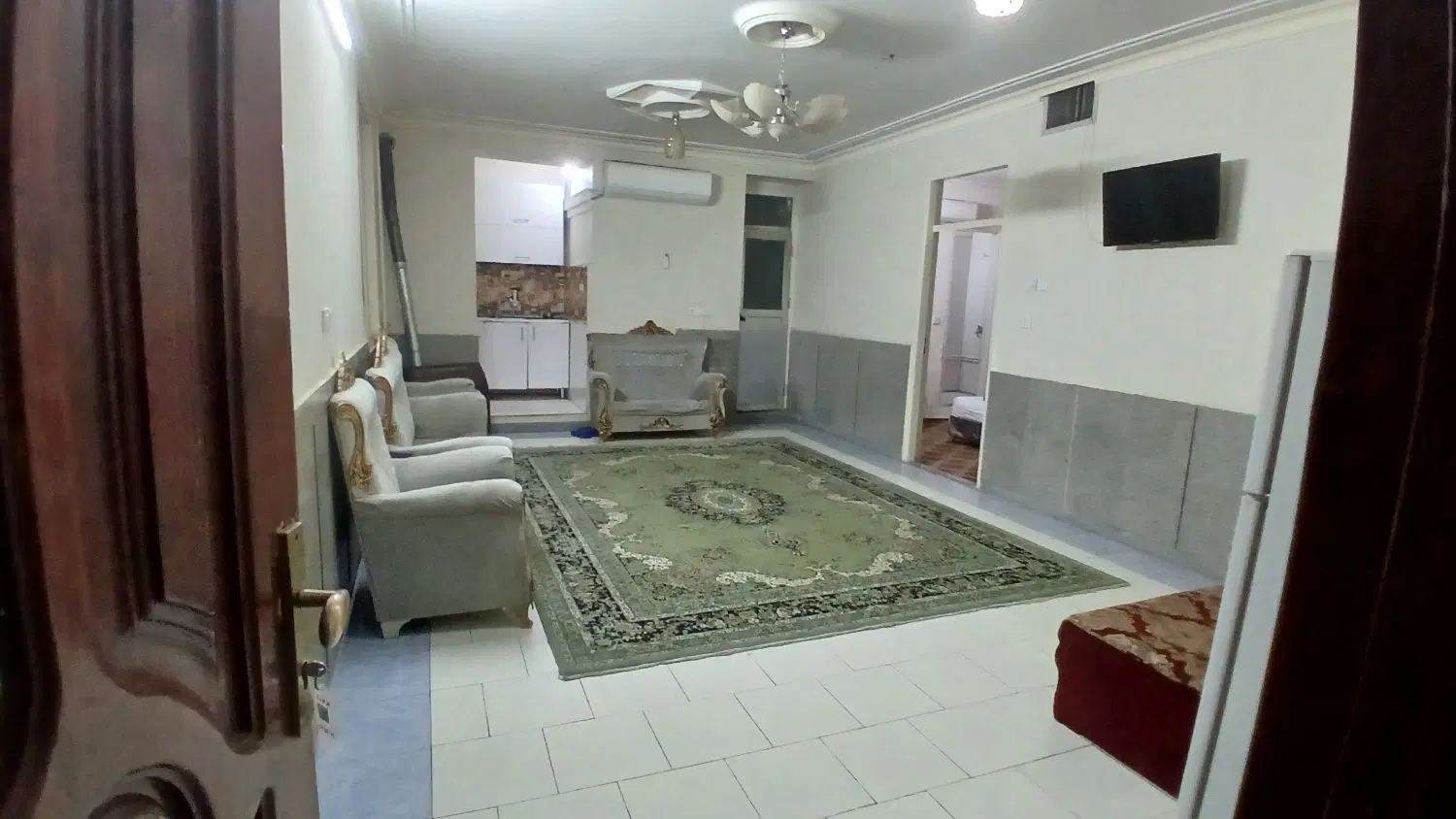 سوییت و آپارتمان اجاره ای روزانه|اجارهٔ آپارتمان|مشهد, عنصری|دیوار