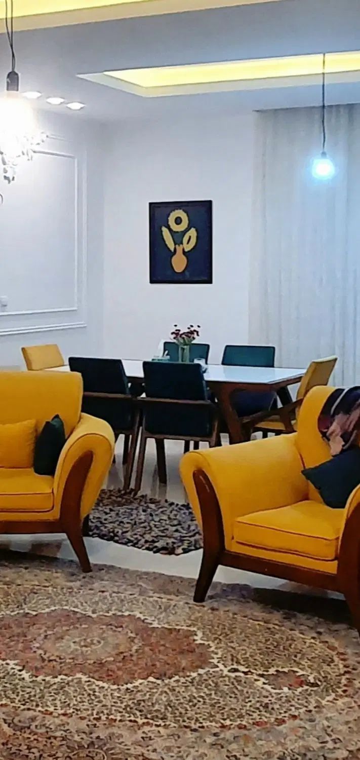 ست مبل 7 نفره و ناهارخوری 6 نفره با قیمت مناسب|مبلمان خانگی و میز عسلی|تهران, سردارجنگل|دیوار