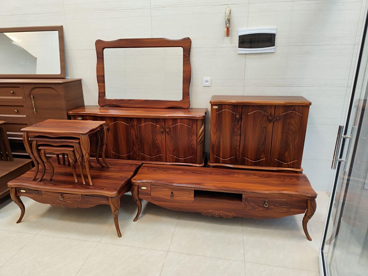 ست آینه کنسول.میز جلومبلی.میز تلویزیون.جاکفشی پیچک|میز تلویزیون|یزد, |دیوار