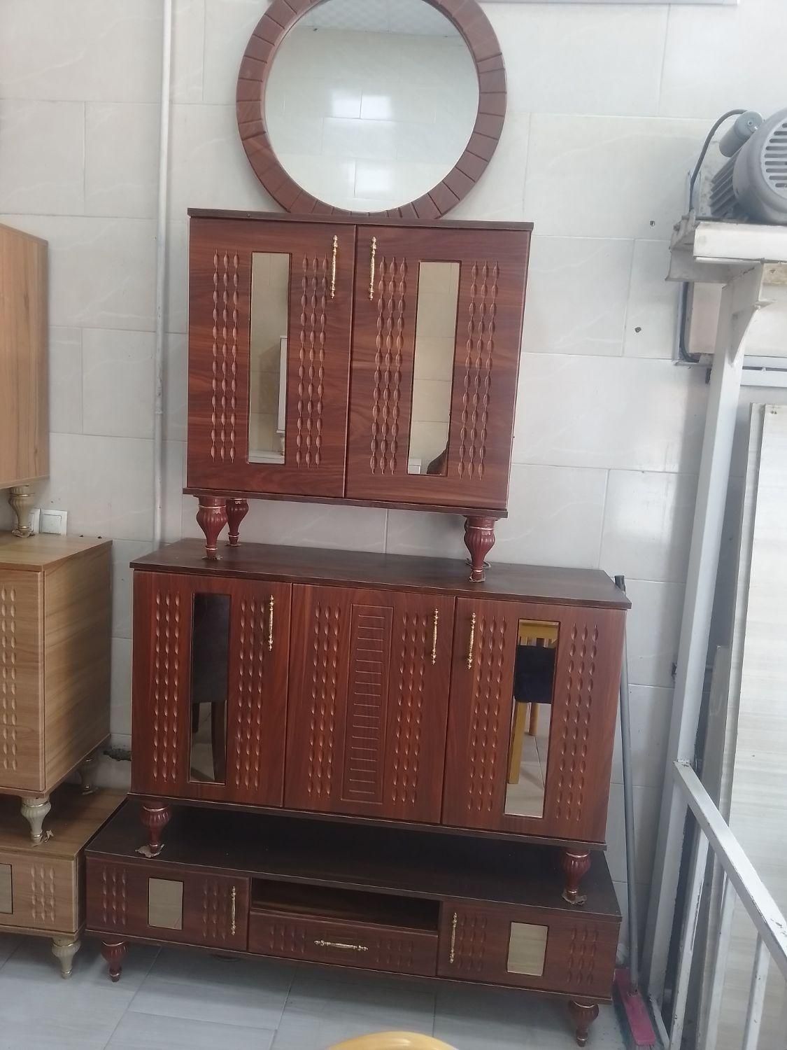 کنسول وآینه|بوفه، ویترین، کنسول|قزوین, |دیوار