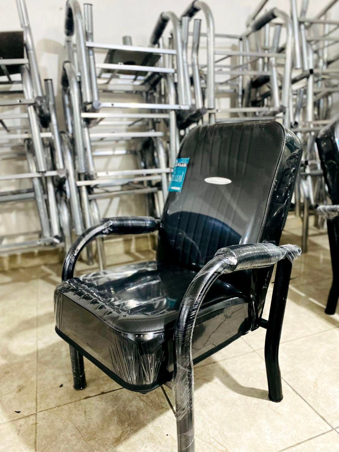 صندلی انتظار|صندلی و نیمکت|شهرکرد, |دیوار