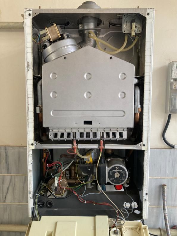 پکیج شوفاژ دیواری|آبگرمکن، پکیج، شوفاژ|خوی, |دیوار