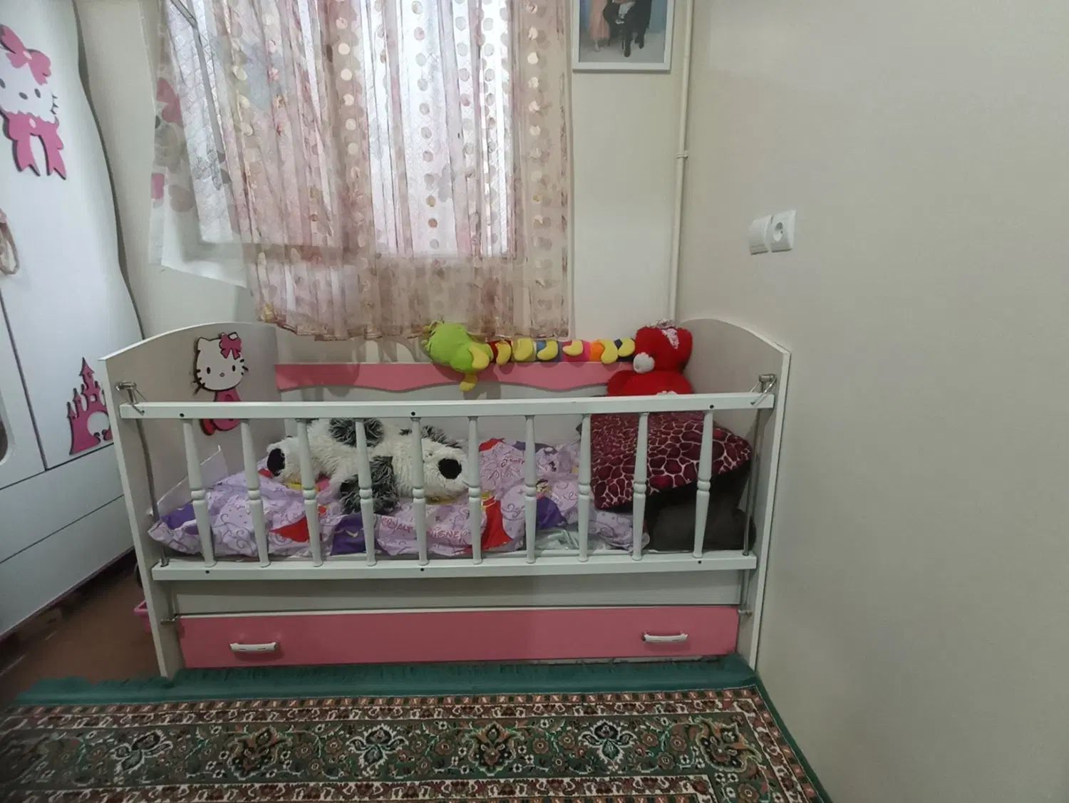 تخت کودک|تخت و صندلی بچه|تهران, صاحب الزمان|دیوار