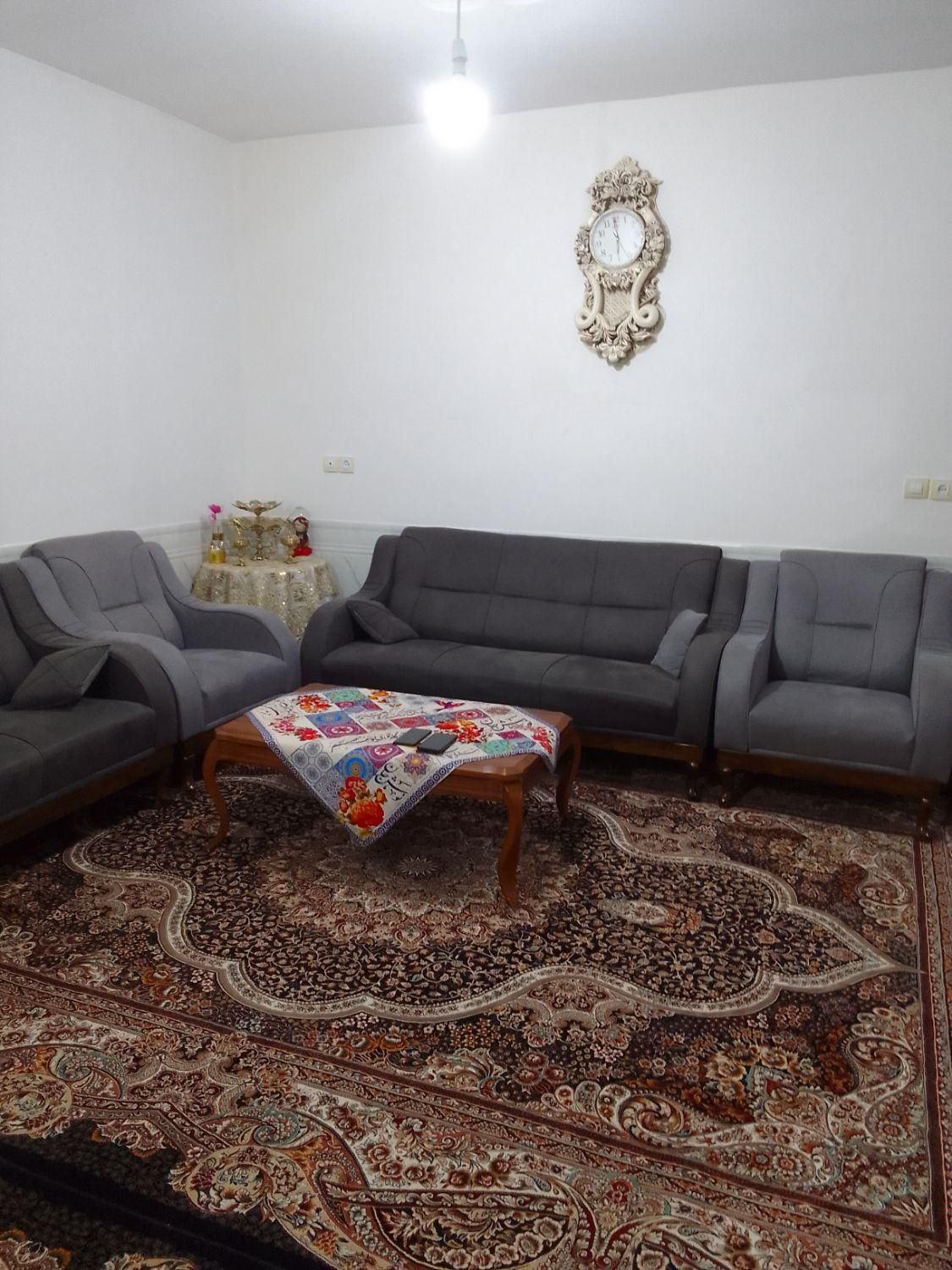 خونه اجاره ای روزانه .هفتگی .ماهانه.در تهرانسر|اجارهٔ کوتاه‌مدت آپارتمان و سوئیت|تهران, تهران‌سر|دیوار