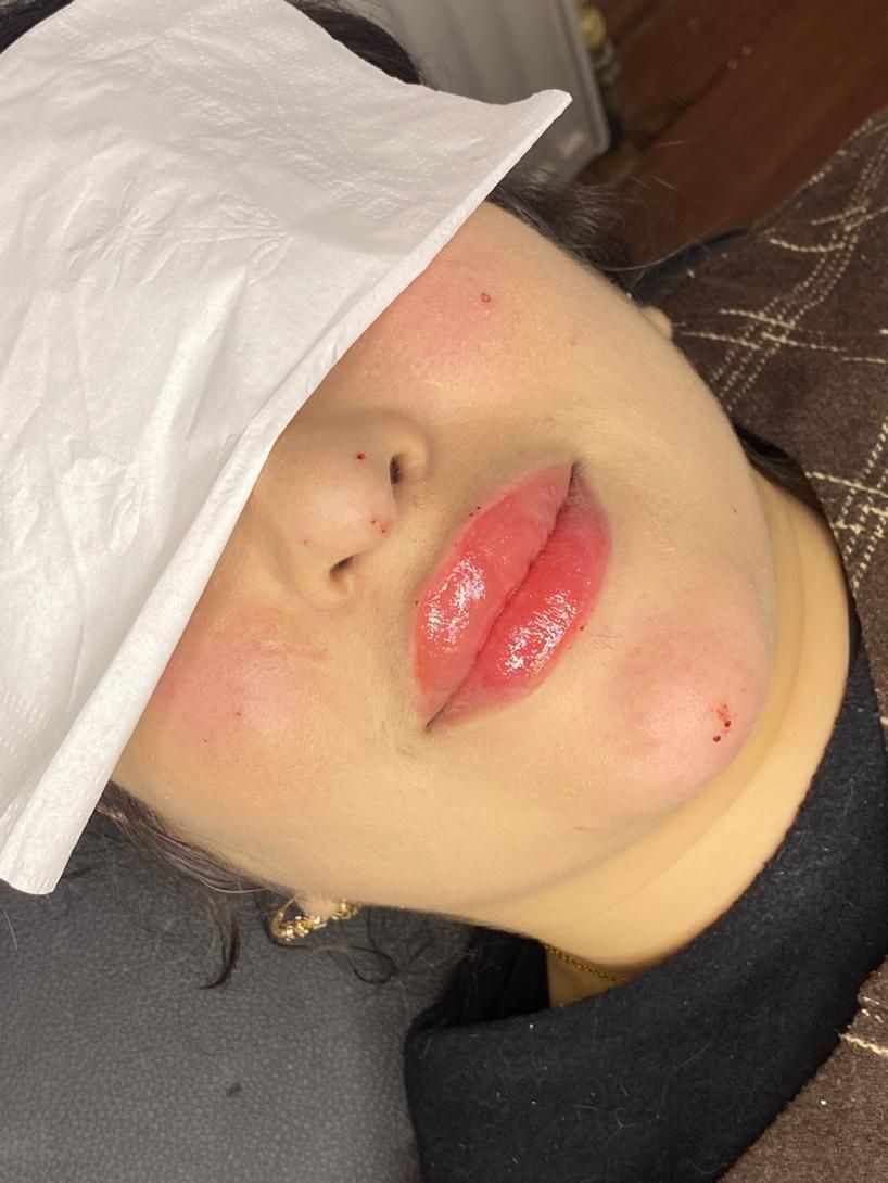 خدمات ژل عربی ‌خلیجی زیبادرکلینیک|خدمات آرایشگری و زیبایی|پرند, فاز ۵|دیوار