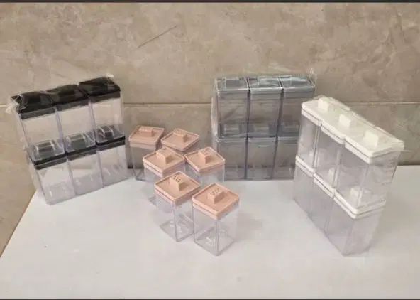 فروش عمده لوازم مصرفی و آشپزخانه ای|ظروف نگهدارنده، پلاستیکی، یک‌بارمصرف|تهران, بازار|دیوار