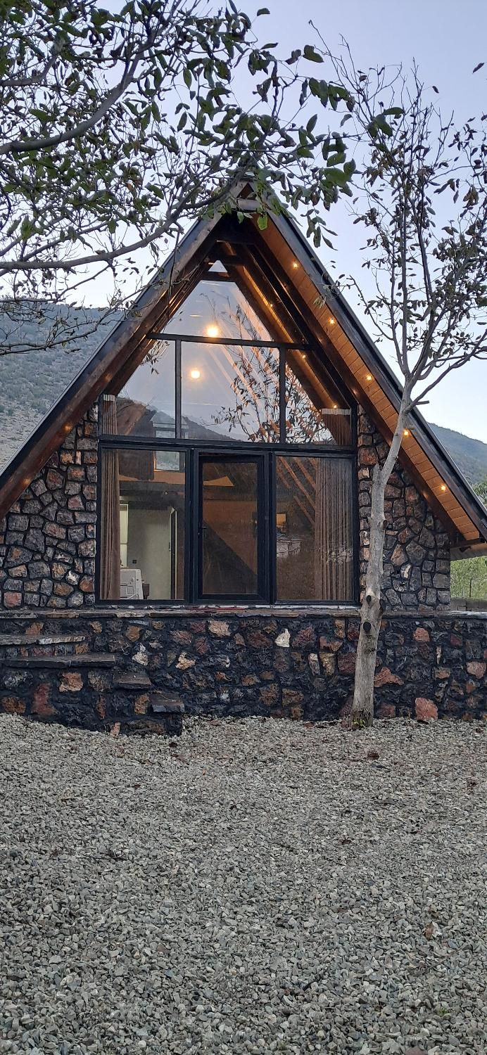 اجاره کلبه سوئیسی|اجارهٔ کوتاهمدت ویلا و باغ|کجور, |دیوار