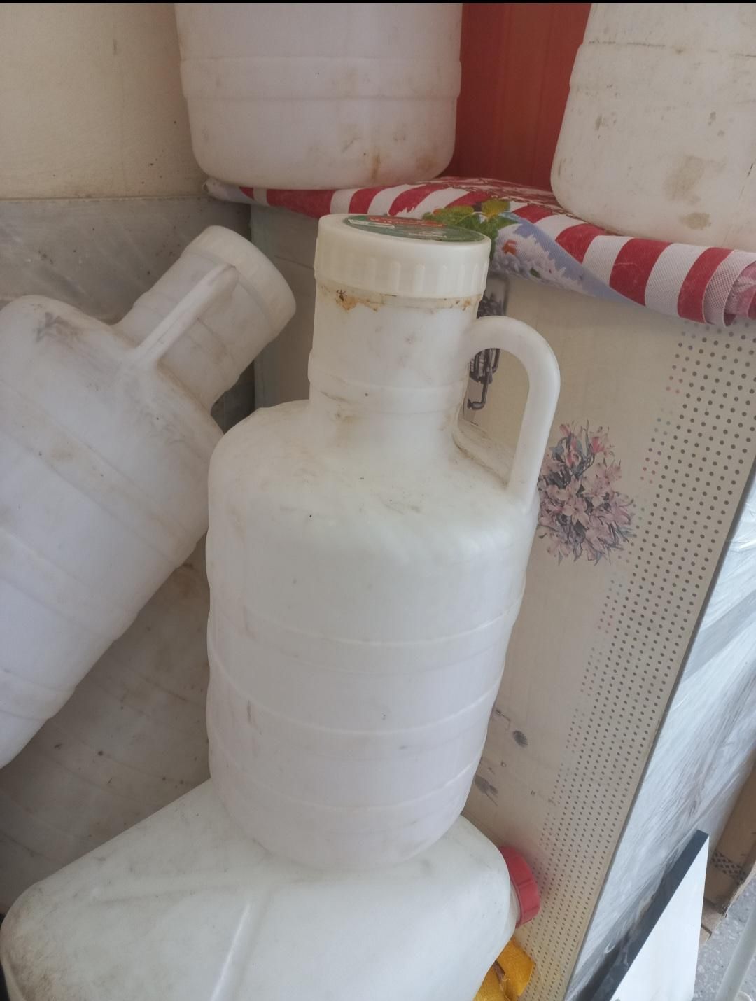 دبه فروشی|ظروف نگهدارنده، پلاستیکی، یکبارمصرف|بیرجند, |دیوار