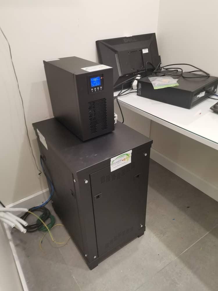 یو پی اس UPS 6KVA آنلاین با باتری 28 آمپر آکبند|قطعات و لوازم جانبی رایانه|تهران, تهرانسر شرقی|دیوار