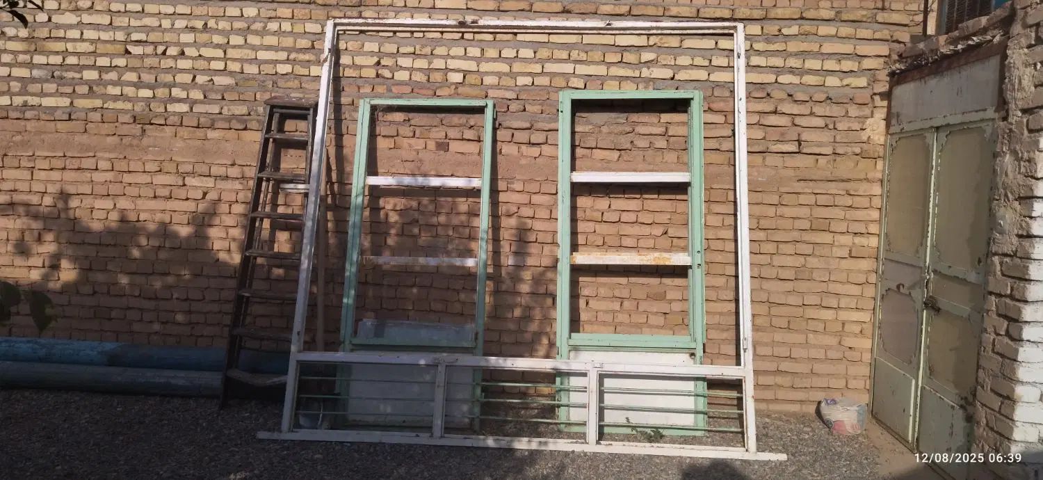 درب مغازه سه لَت آهنی سالم درکاشمر روستای نقاب|مصالح و تجهیزات ساختمان|مشهد, امام رضا (ع)|دیوار