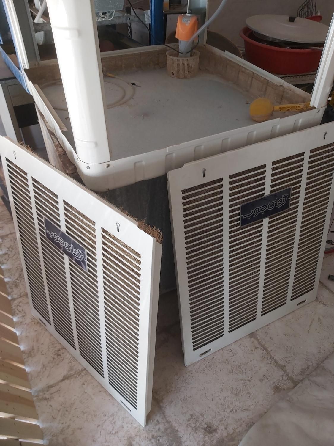 کولر آبی۵۸۰۰ گرمای جنوب خروجی بالا|کولر آبی|خمینی‌شهر, |دیوار