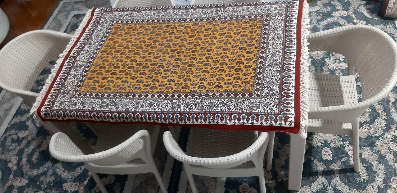 میز غذا خوری ۶ نفره حصیری نسکافه ای روشن|میز و صندلی غذاخوری|شیراز, ارم|دیوار