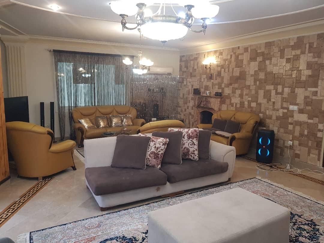 اجاره ویلا استخردار شبانه|اجارهٔ کوتاه‌مدت ویلا و باغ|چالوس, |دیوار