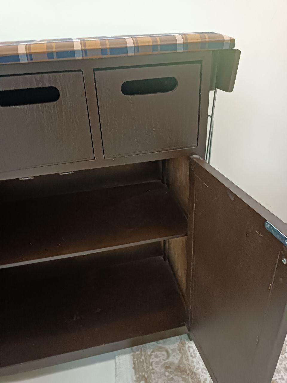 میز اتو در حد نو|اتو و لوازم اتو|فردیس, منظریه|دیوار